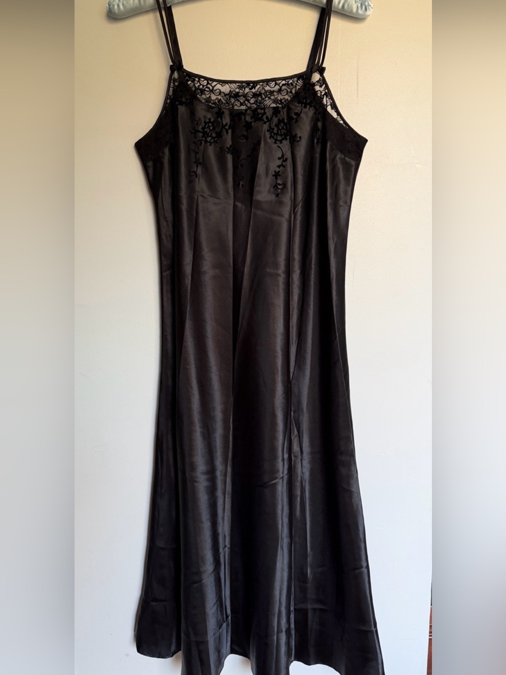 Oscar de la Renta Black Gown Lingerie Velvet-Print Satin Camisole